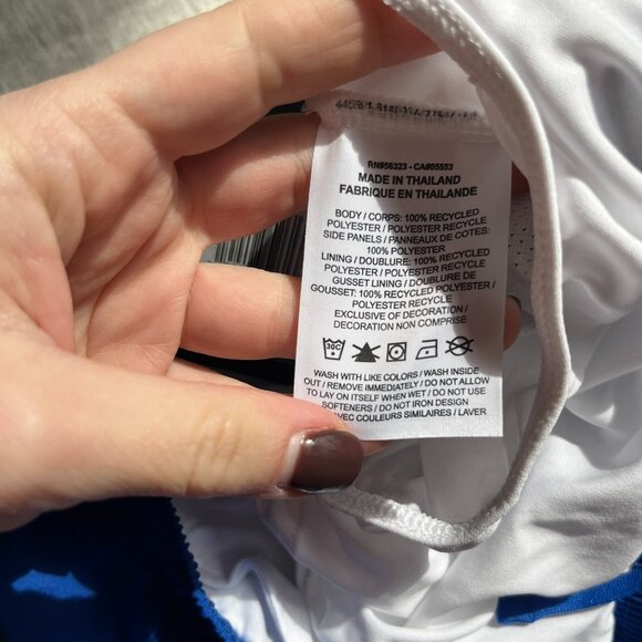 NEW Nike Girl's Standard Fit Blue Running Shorts Size XL - Picture 4 of 8